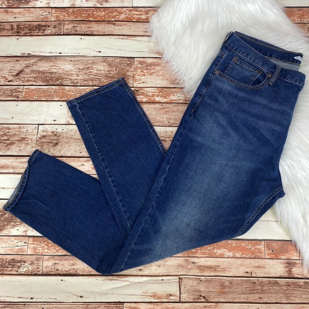 Old Navy Men's Athletic Straight Leg Jeans 36X32